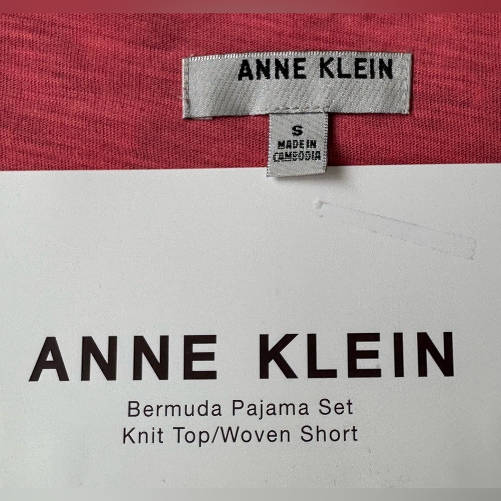 NEW Anne Klein Bermuda Pajama Set size Small - Picture 3 of 7